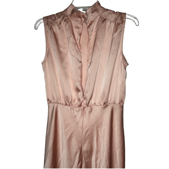 Lulu's Maxi Dress - Picture 4 of 7